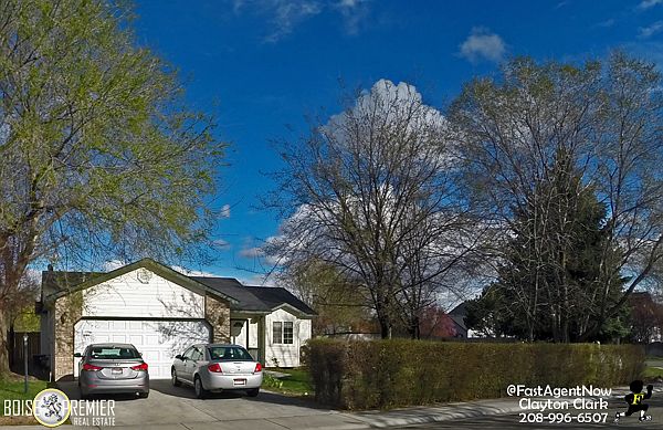 1st image of 722 Alturas St