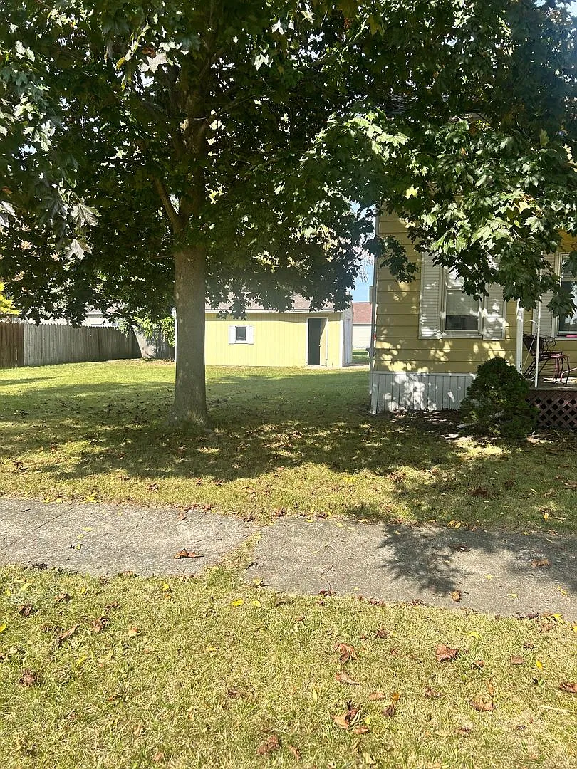 All Utilities Included 2 Bedroom 1 Bath Home For Rent $1,500/Mo — Photo 3
