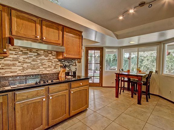 Kitchen 2 (3)_07082022