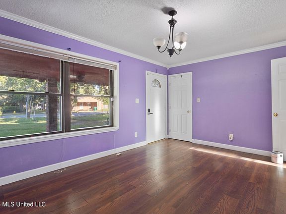5th image of 3612 Macphelah Rd