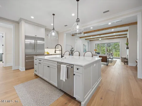 130 WHISTLING PALM Court, Ponte Vedra, FL 32081