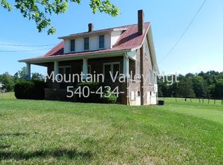 9004 Rawley Pike, Hinton, VA 22831