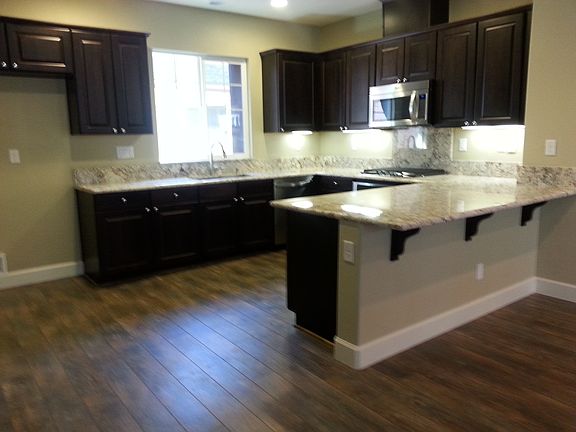 3rd image of 1605 Murasky Pl