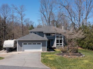 6049 Gold Creek Estate Dr #25, Hickory, NC 28601