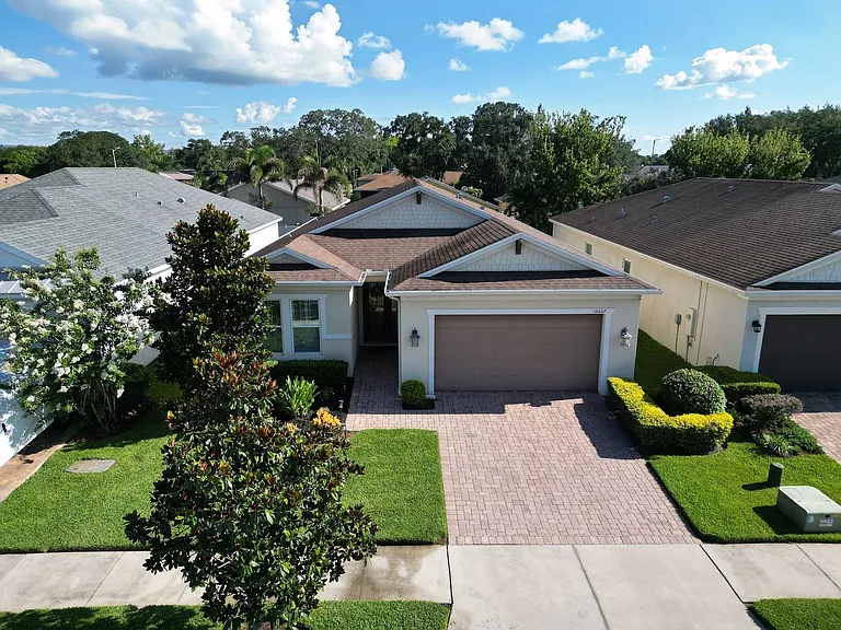 10667 Cardera Dr — Photo 53