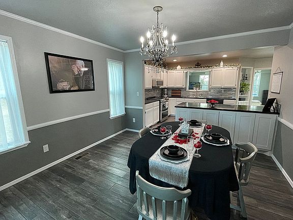 5th image of 1407 Saddle Brook Dr