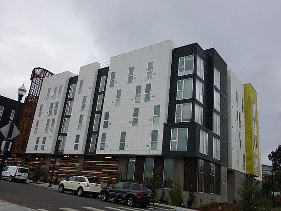 5th image of 719 Galleon Ln