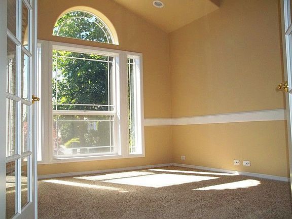 3rd image of 2809 NE 176th Ave