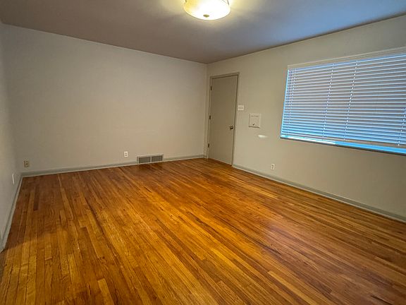 2nd image of 2092 E Atkin Ave #2092