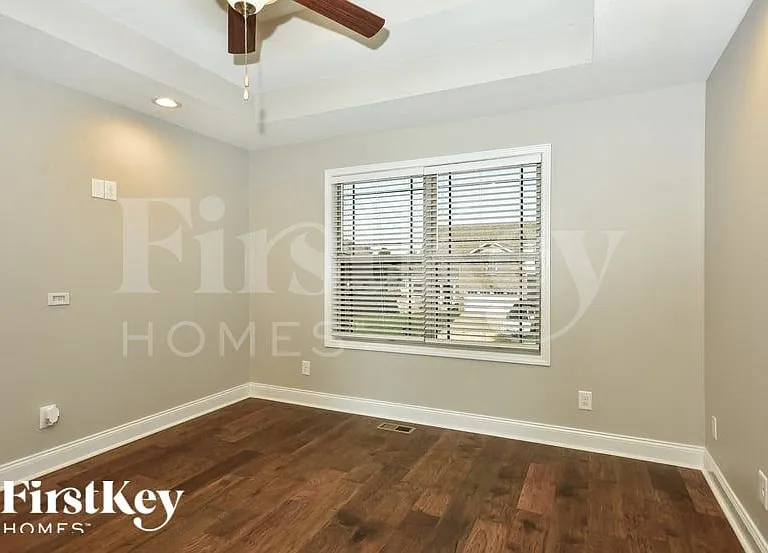 1337 Harmon Ln — Photo 8