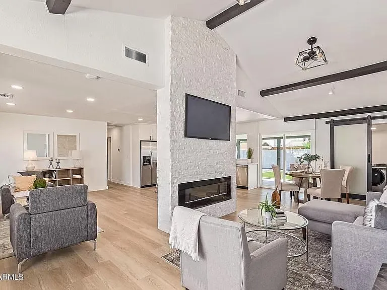 7501 E Taylor St — Photo 8