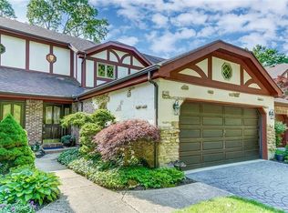 2142 Settlers Trl, Vandalia, OH 45377