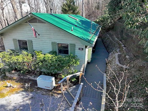 2nd image of 595 Forest Dr