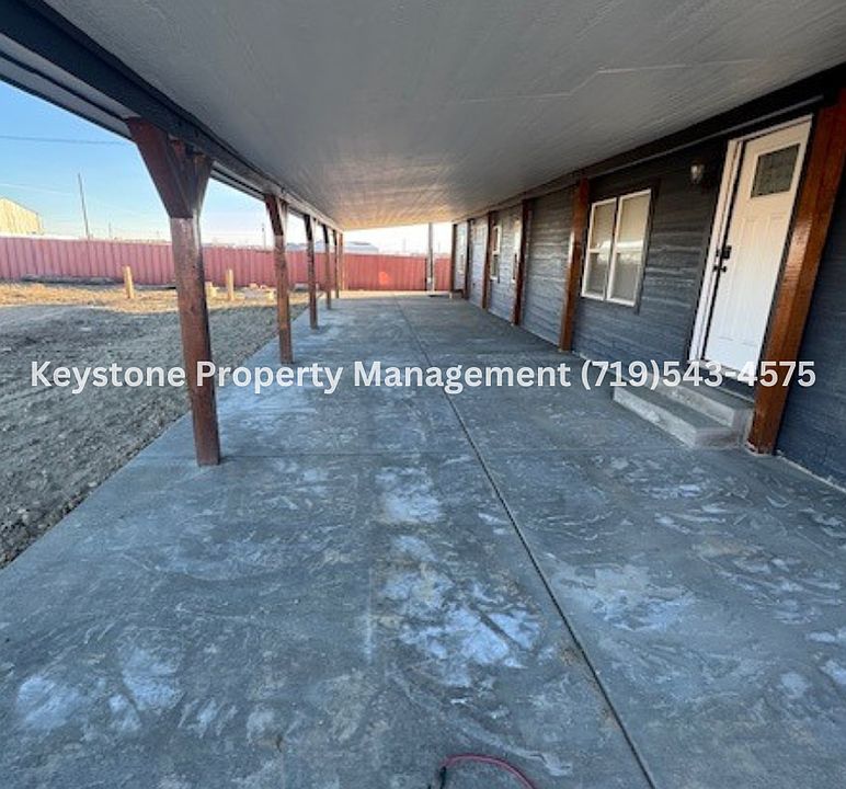 1st image of 2220 Aquarius St