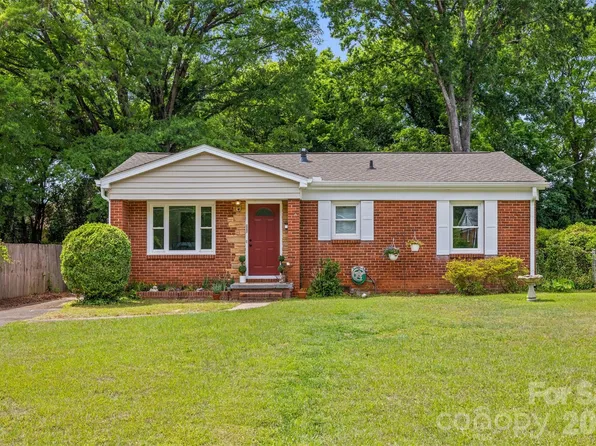 2242 Markham Ct, Charlotte, NC 28205