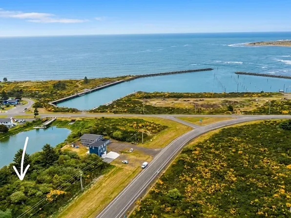 1026 Point Brown Avenue SE, Ocean Shores, WA 98569