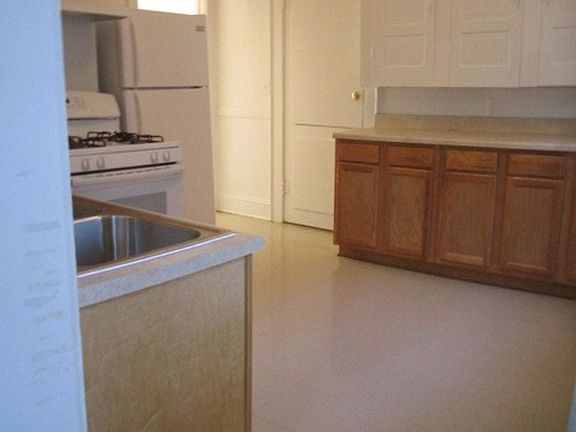 2nd image of 1020-22 Euclid Ave #1020