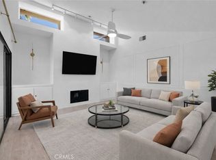 874 N Village Sq, Palm Springs, CA 92262