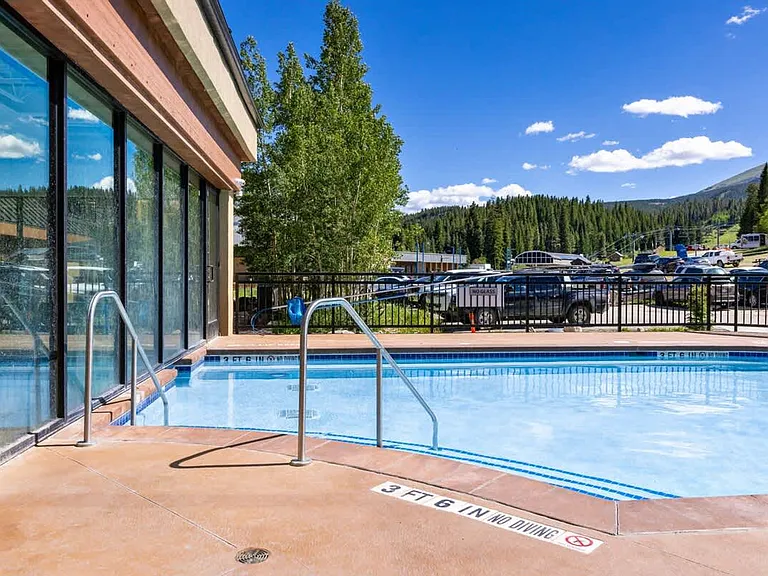 535 S Park Ave #ID1387662P — Photo 29