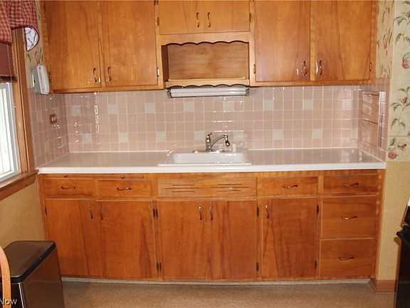 4th image of 20704 Mountville Dr