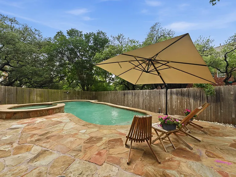 11222 Tracton Ln — Photo 35