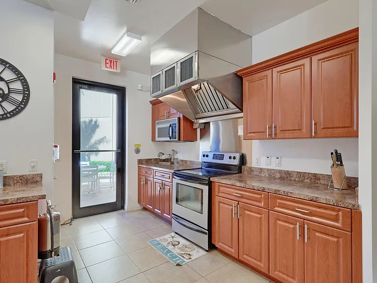 2800 N Ocean Dr #B24D — Photo 51