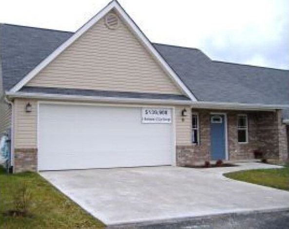 1st image of 527 Redstone Dr