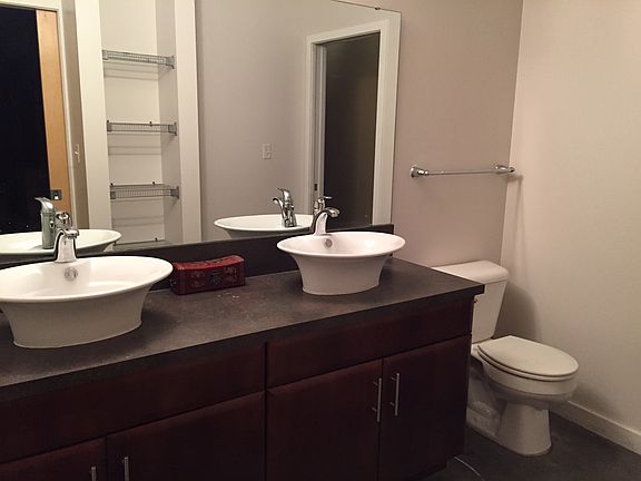 4th image of 1635 Washington Ave APT 402