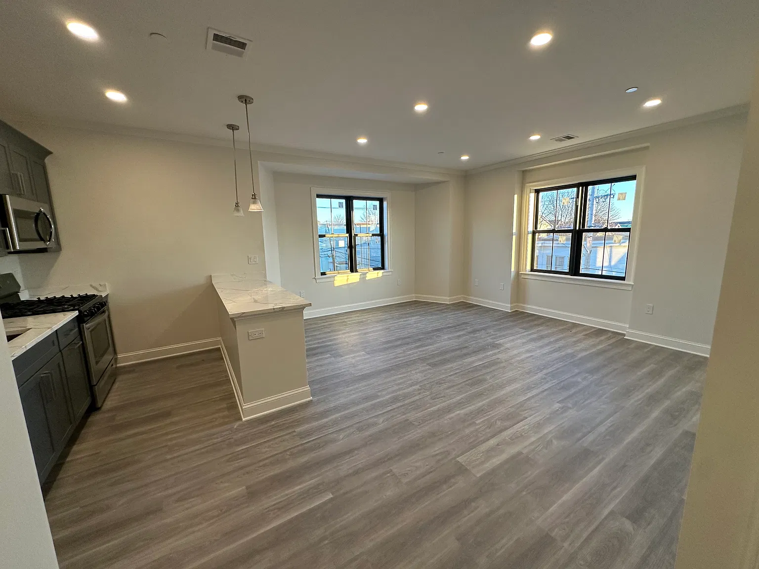 1 bed, $2,250 — Photo 1