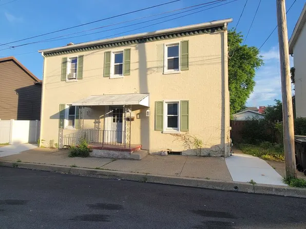 114 Thompson Street, 114 Thompson St APT 2, Latrobe, PA 15650