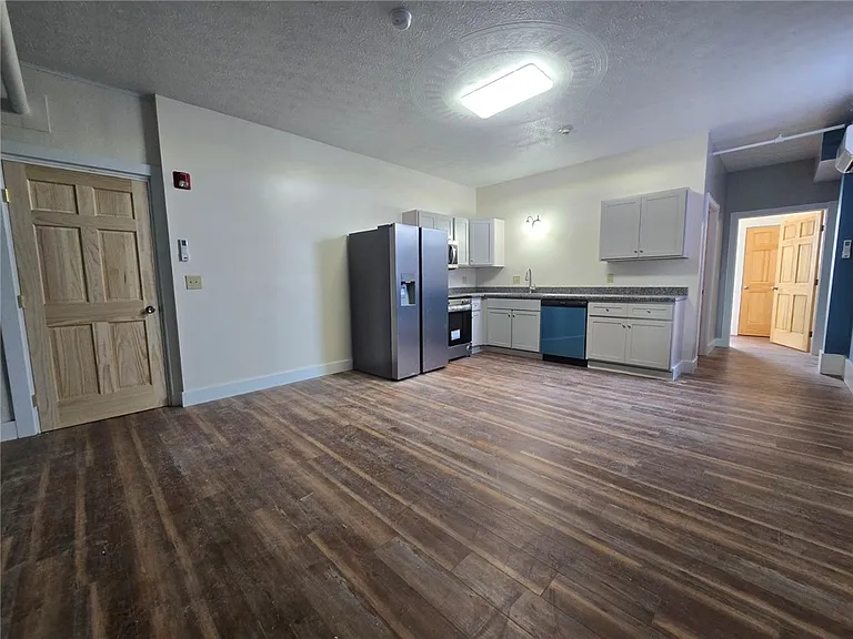 27 E Main St #210 — Photo 3
