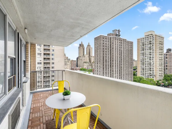 100 West 93rd Street image 2 of 12