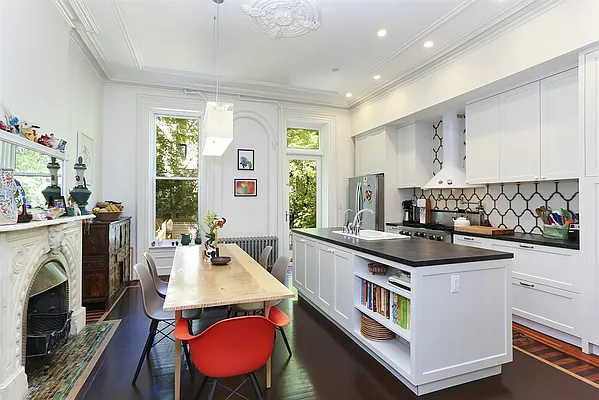 Rented by Corcoran | media 59