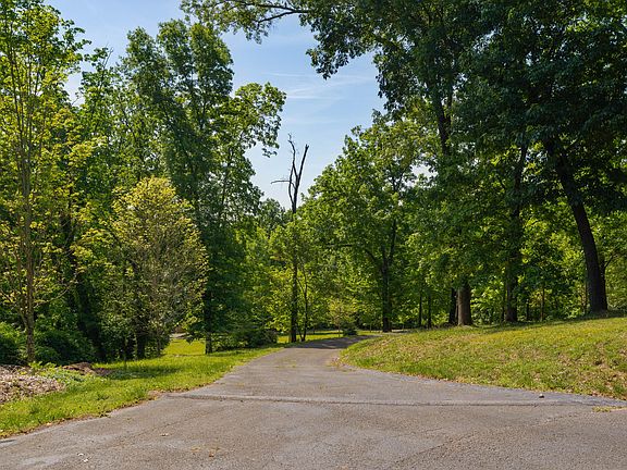 74th image of 2910 Crest Terrace Dr