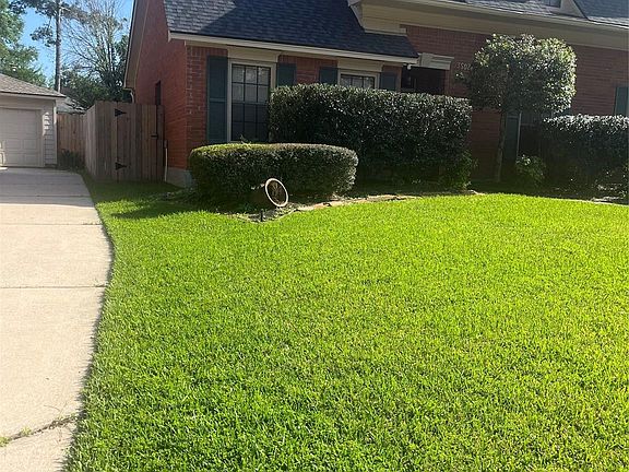 3rd image of 3502 Fern River Dr