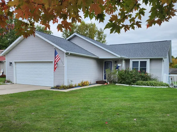1421 S Dibble St, Hastings, MI 49058