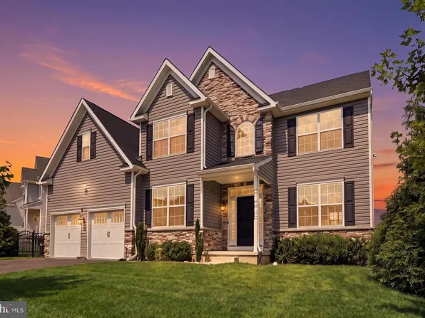 119 Markley Farm Cir W, Norristown, PA 19403