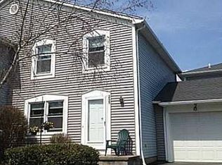 255 S Estate Dr, Webster, NY 14580