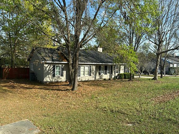 3rd image of 2111 Gornto Rd