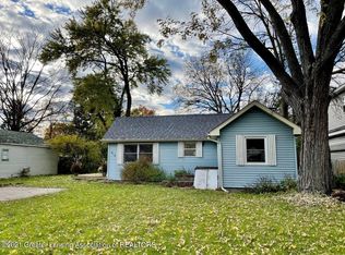 215 Wilson St, Dewitt, MI 48820