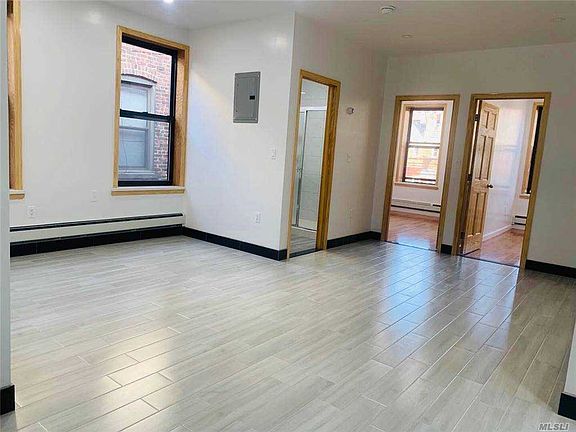 2nd image of 3146 30th St #2