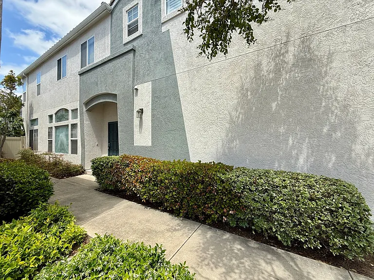 7579 Hazard Center Dr — Photo 16