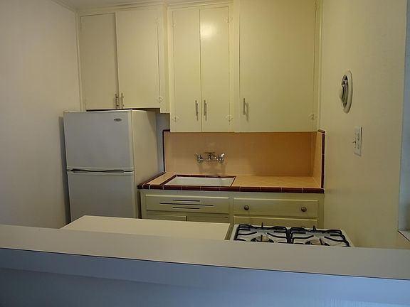 4th image of 3110 Greenbriar Dr APT 20
