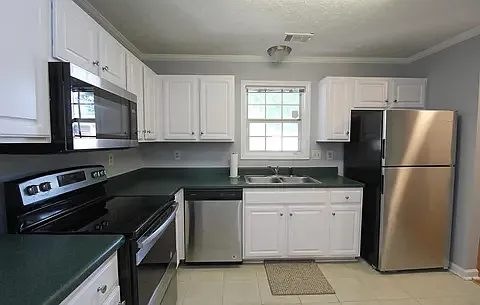 2 bed, 2.5 bath, 1120 sqft, $1,900 — Photo 3