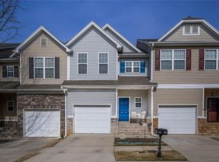 4660 Beacon Ridge Ln, Flowery Branch, GA 30542