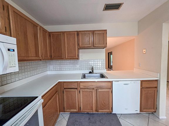 3rd image of 103 Rose Bay Court