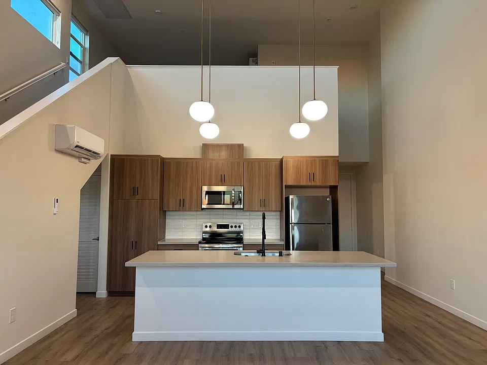 611 Highland Ave #301