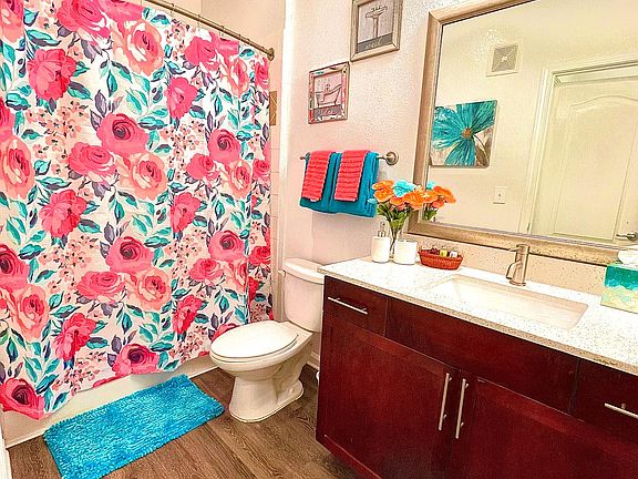 4th image of 4820 Seascape Way