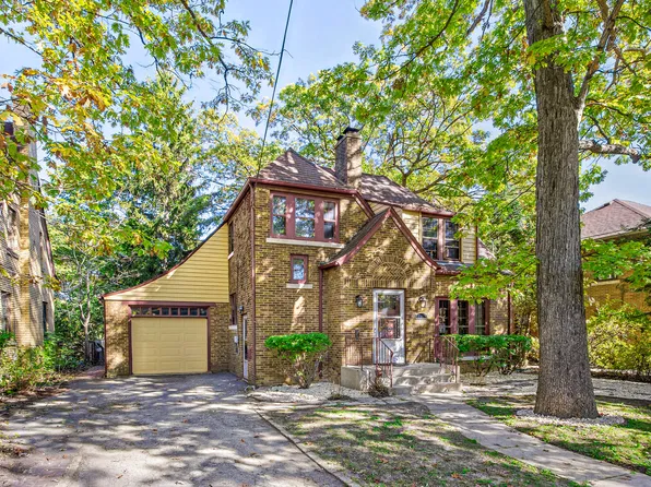 1006 Rogers Ct, Waukegan, IL 60085