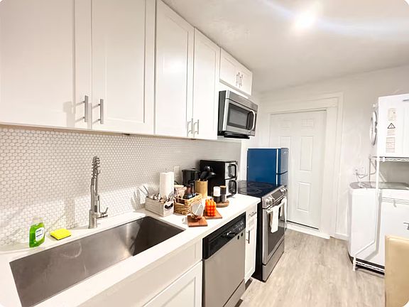 5th image of 7425 Avenue H